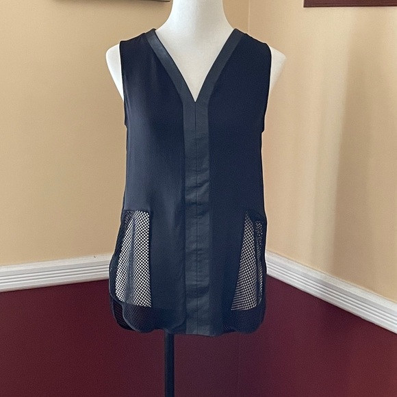 Liberty Sage Tops - 100% silk top Liberty Sage size medium